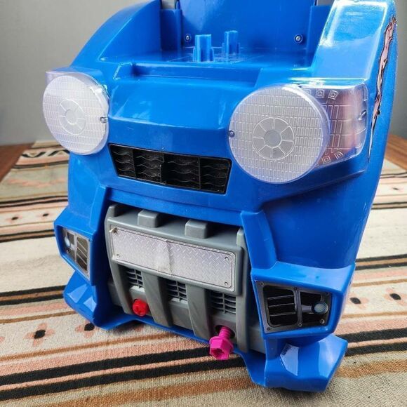 Dickie Set Car Repair Honks and Revs Lots of Screws and Pieces -- Not Complete - Picture 3 of 6